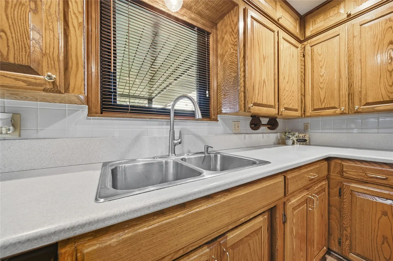 Photo 11 — 604 Chapman Avenue, Tahlequah, OK 74464