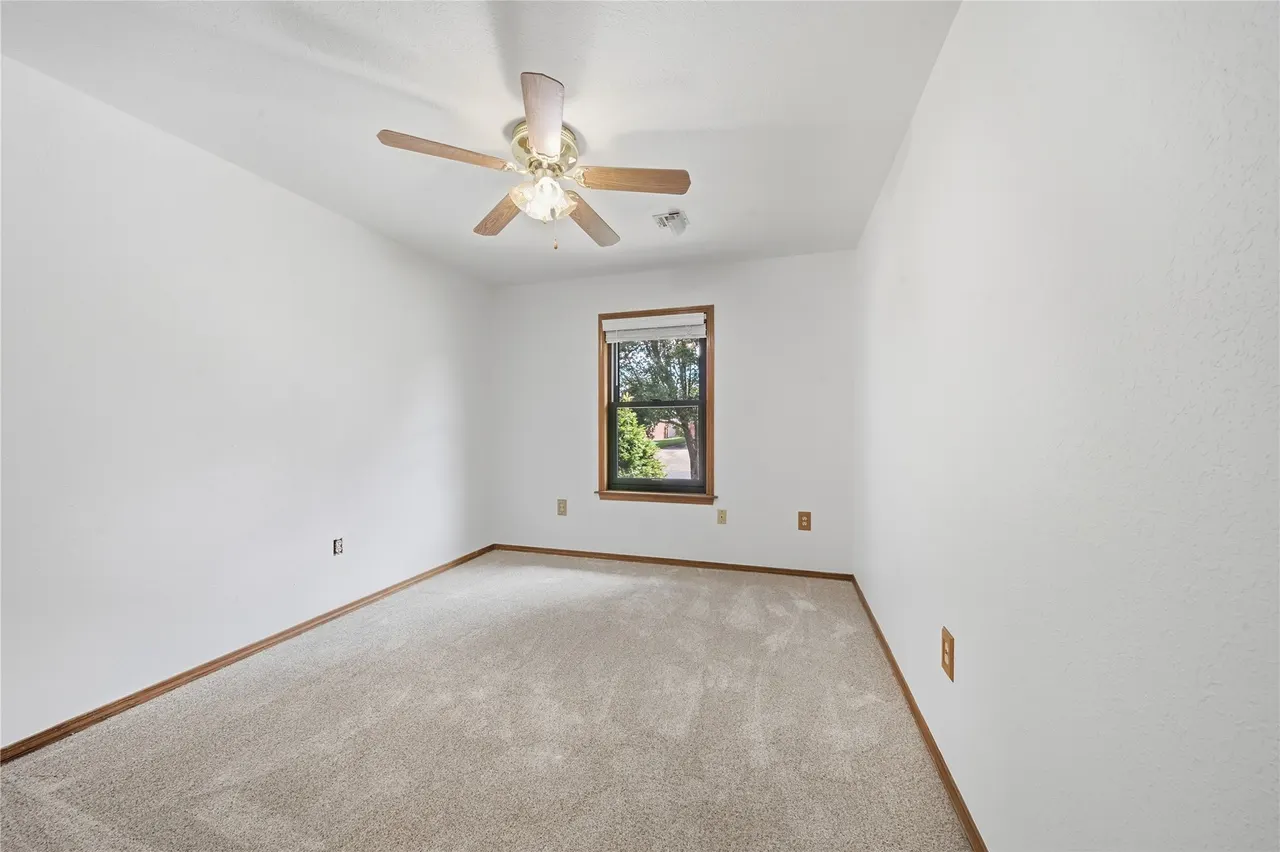 Photo 33 — 604 Chapman Avenue, Tahlequah, OK 74464