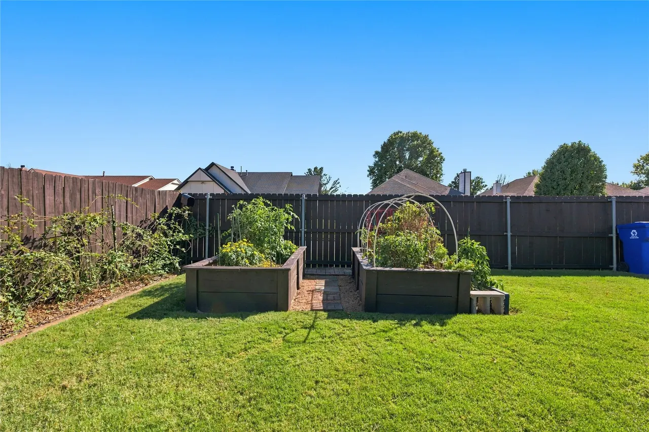 Photo 30 — 525 S Kalanchoe Avenue W, Broken Arrow, OK 74012