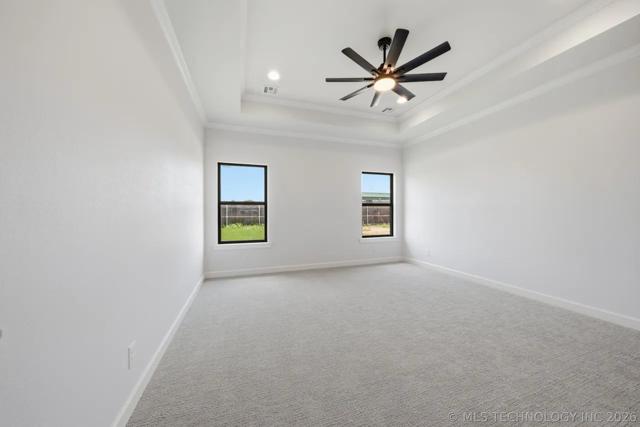 Photo 18 — 1009 S Chickasaw Street, Skiatook, OK 74070