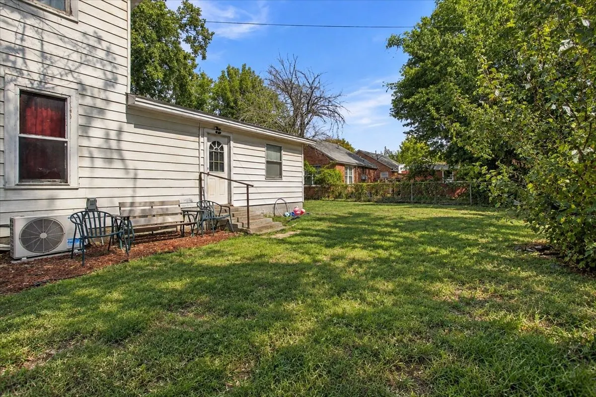 Photo 22 — 724 W Cedar Street, Durant, OK 74701
