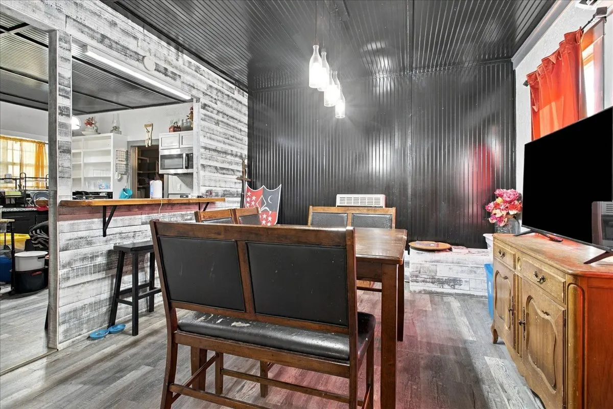 Photo 8 — 724 W Cedar Street, Durant, OK 74701