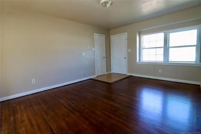 Photo 3 — 320 W 63rd Place N, Tulsa, OK 74126