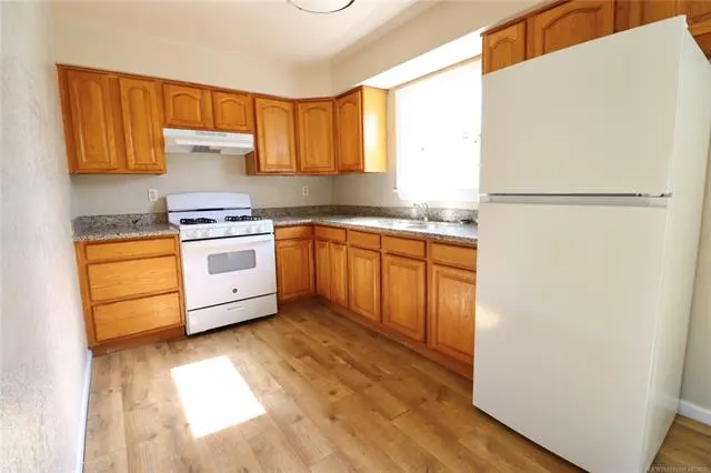 Photo 5 — 320 W 63rd Place N, Tulsa, OK 74126