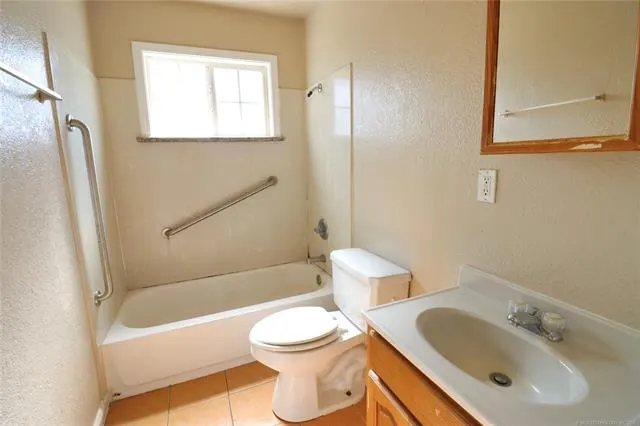 Photo 9 — 320 W 63rd Place N, Tulsa, OK 74126