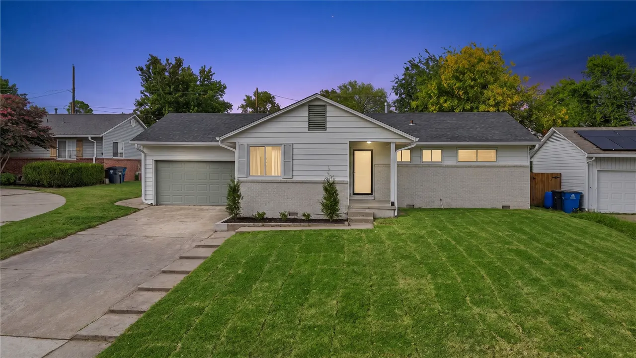 Front exterior — 5807 E 22nd Place, Tulsa, OK 74114