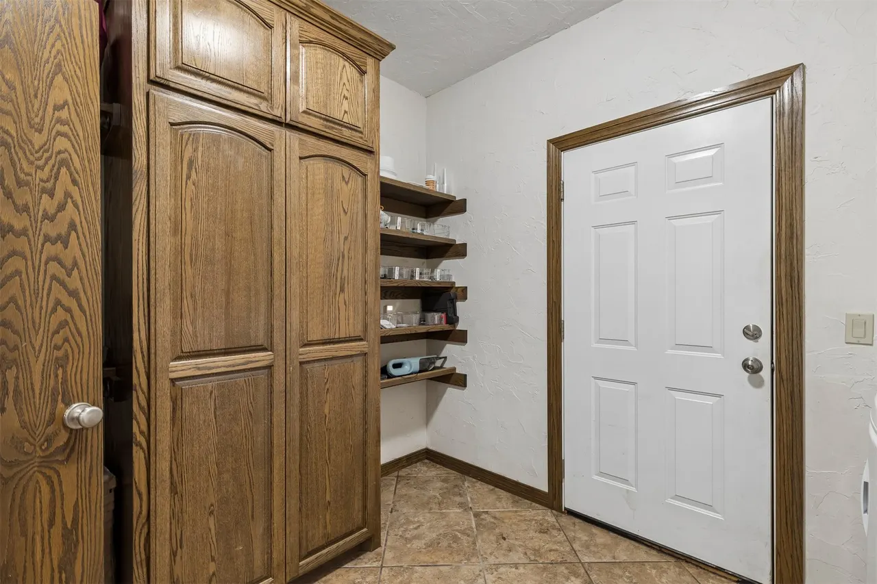 Photo 21 — 923 S Country Club Drive, Cushing, OK 74023