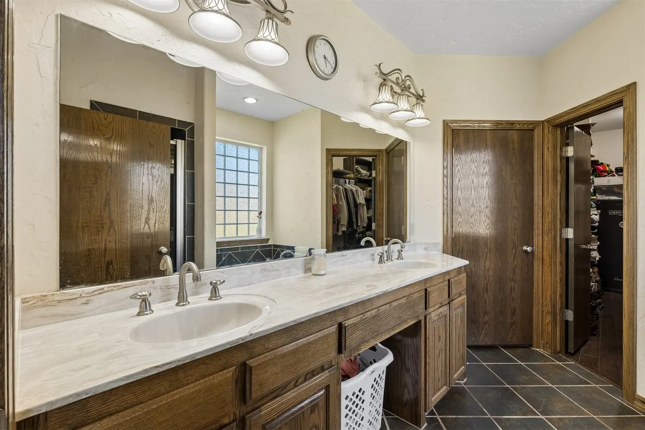 Photo 30 — 923 S Country Club Drive, Cushing, OK 74023
