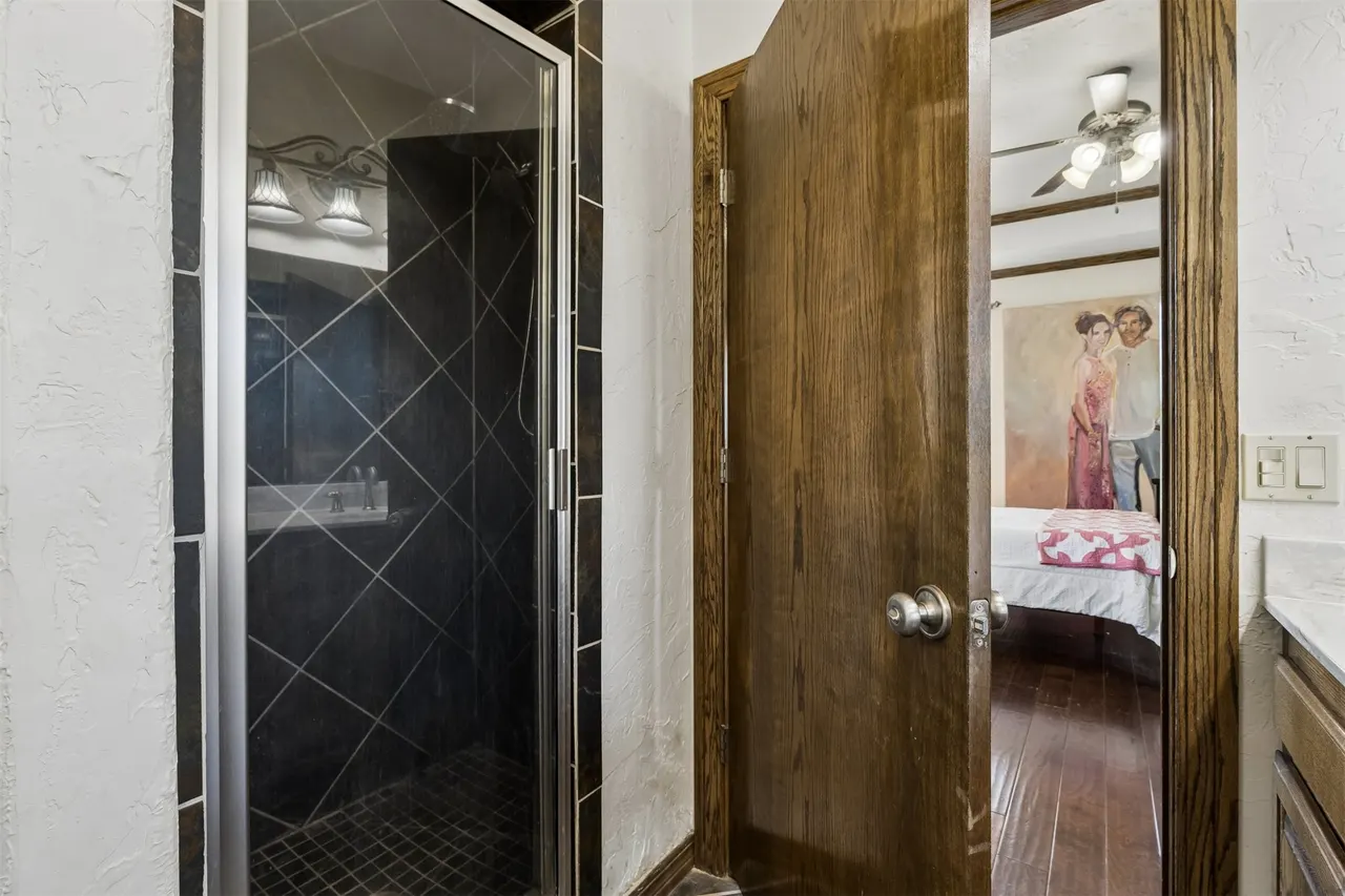 Photo 32 — 923 S Country Club Drive, Cushing, OK 74023