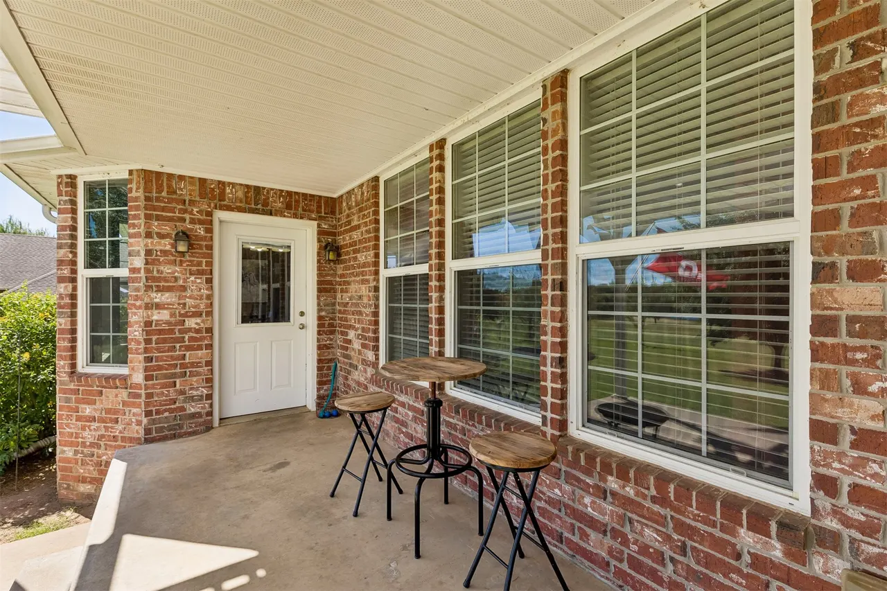 Photo 44 — 923 S Country Club Drive, Cushing, OK 74023