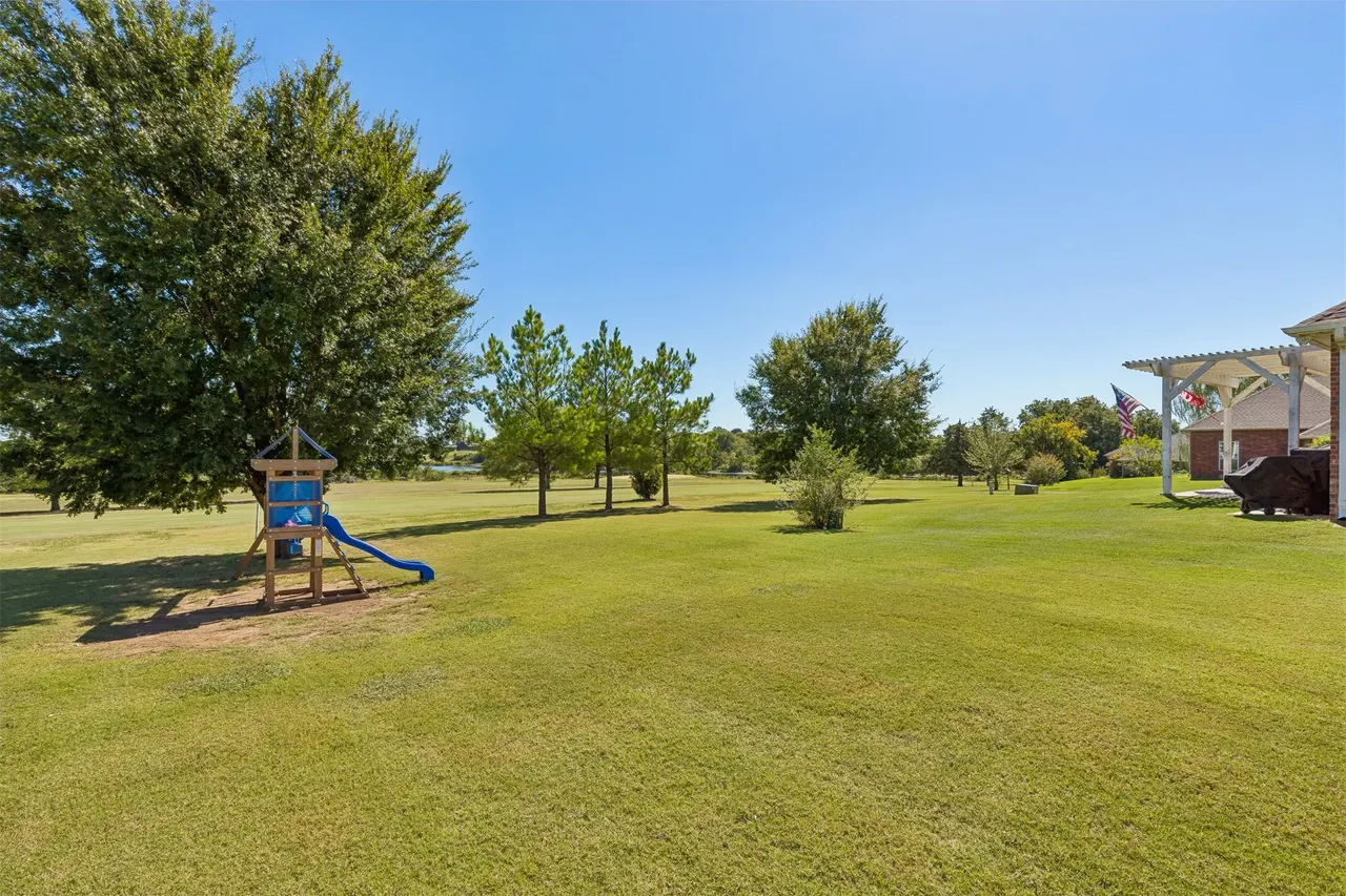 Photo 53 — 923 S Country Club Drive, Cushing, OK 74023