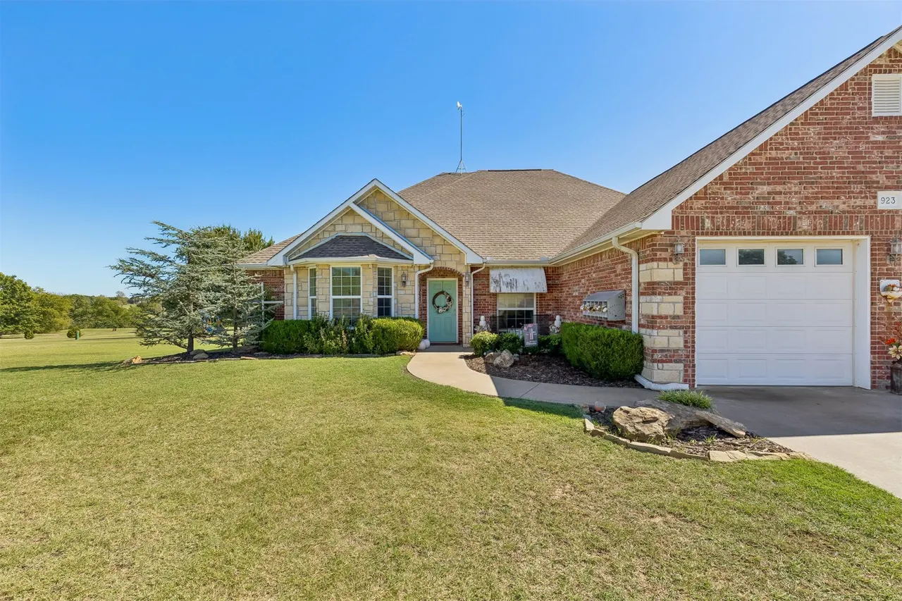 Photo 58 — 923 S Country Club Drive, Cushing, OK 74023