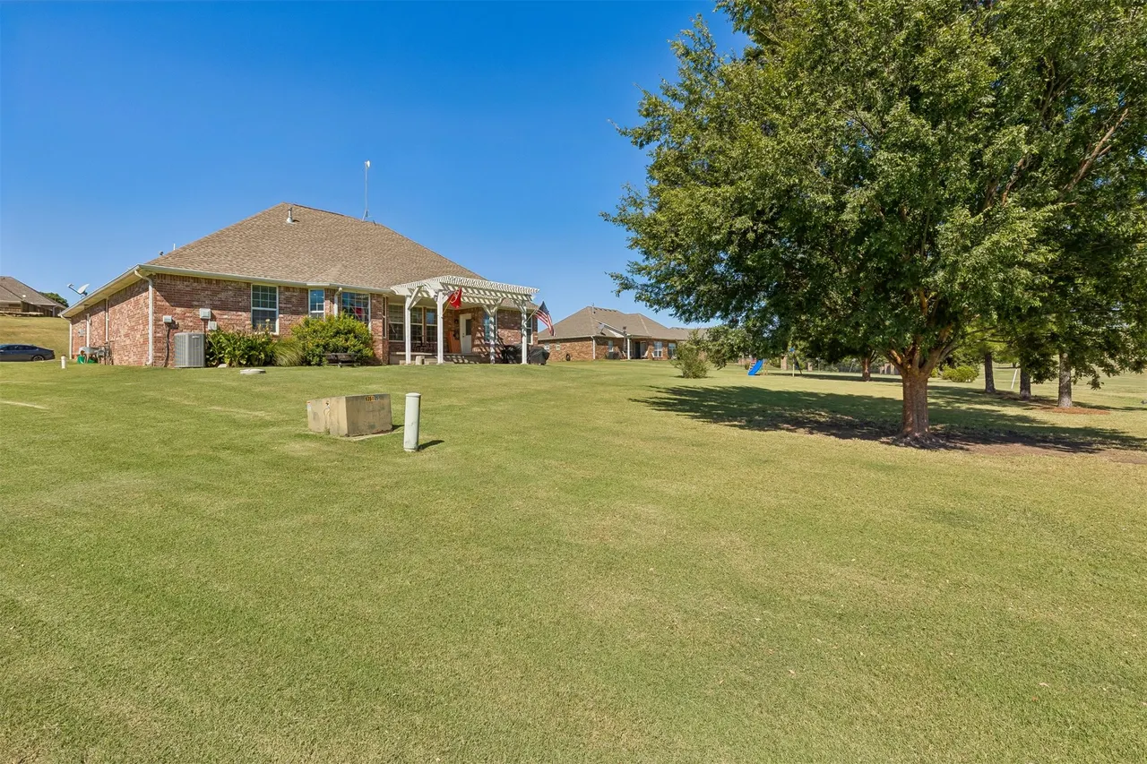 Photo 49 — 923 S Country Club Drive, Cushing, OK 74023