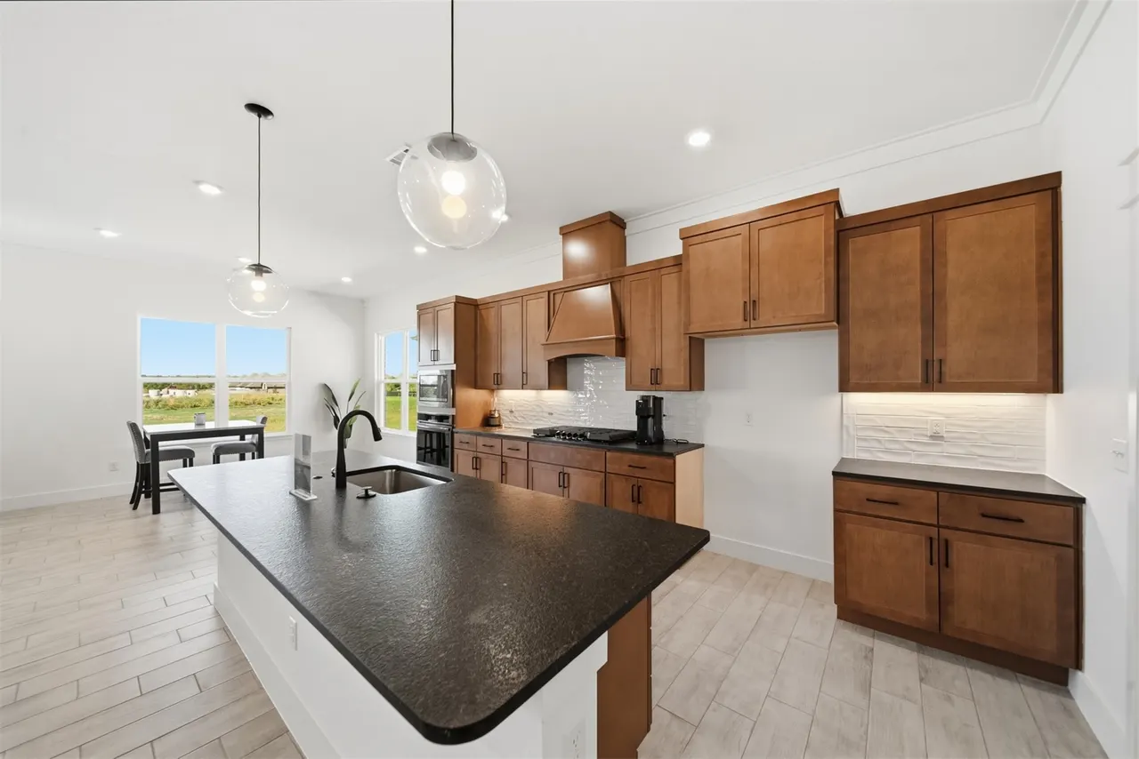 Photo 3 — 6104 N 27th Street, Broken Arrow, OK 74014