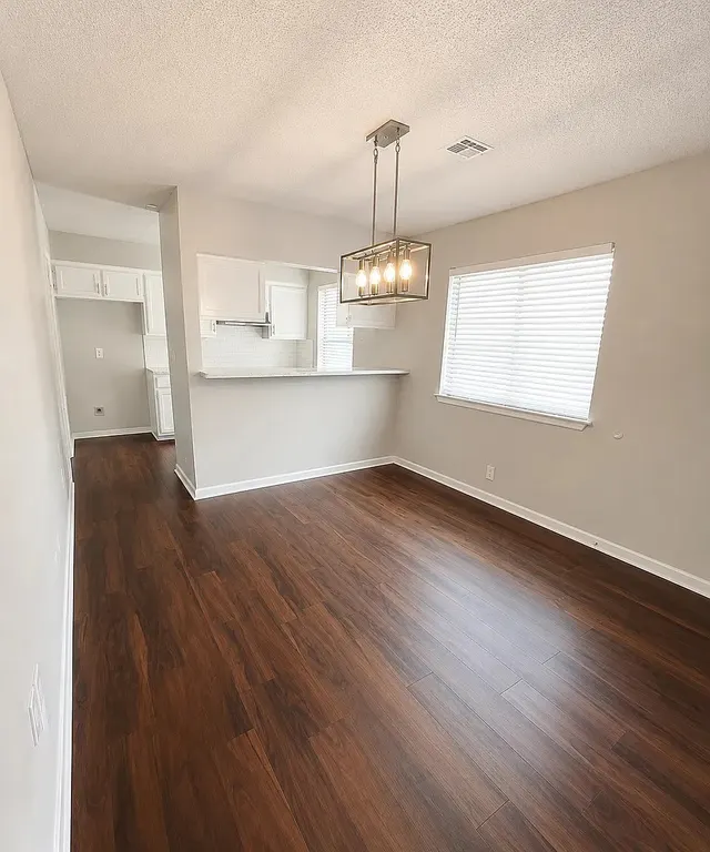 Photo 8 — 13820 E 29th Place, Tulsa, OK 74134
