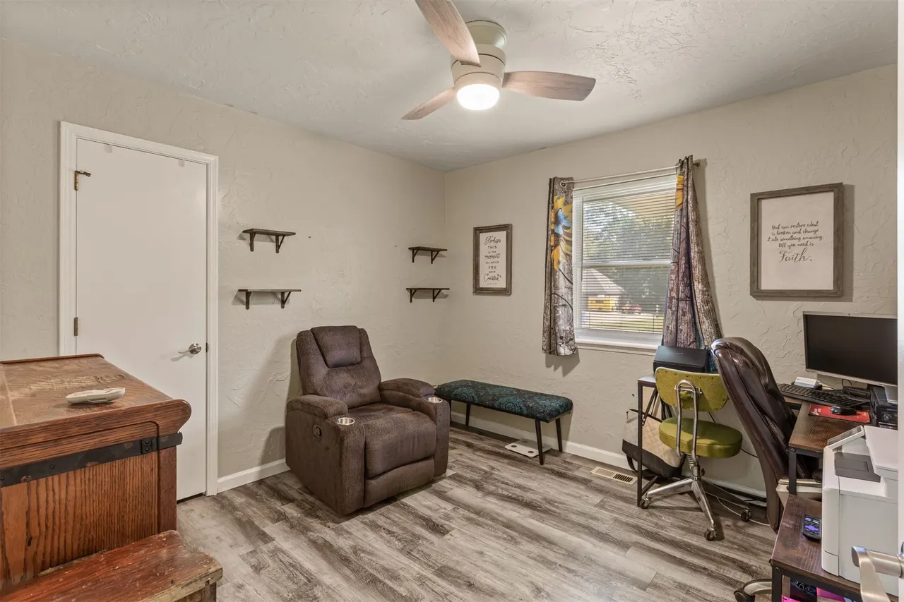 Photo 24 — 16932 S 321st EastAvenue, Coweta, OK 74429