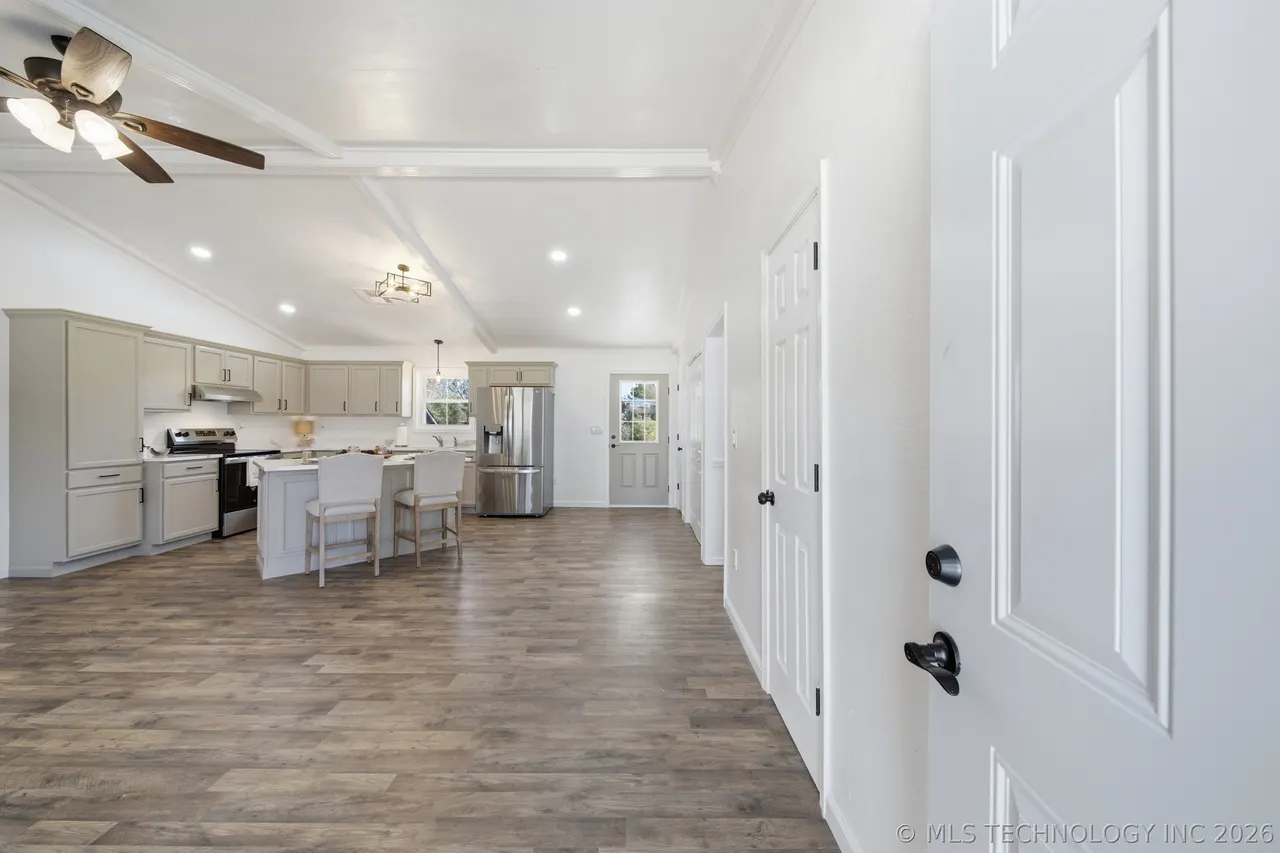 Photo 5 — 404 S Caney Street, Copan, OK 74022