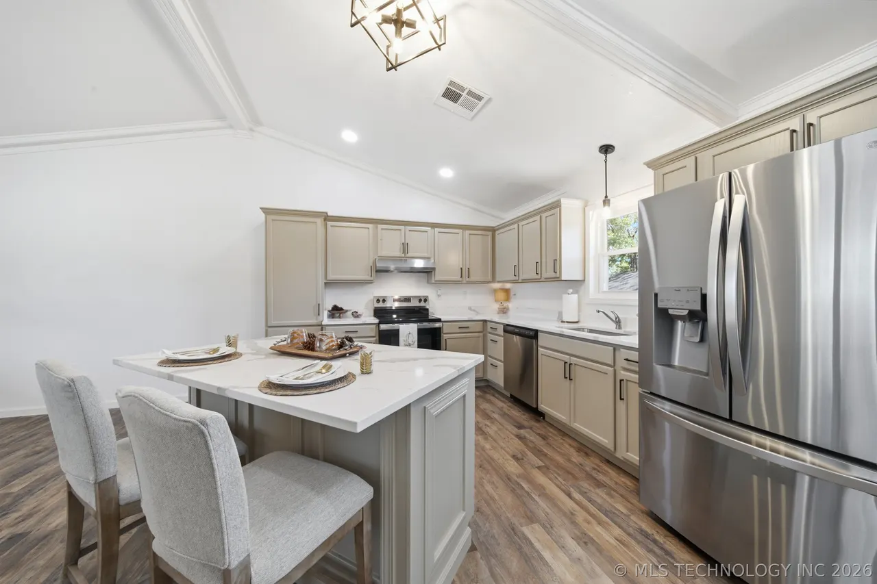 Photo 14 — 404 S Caney Street, Copan, OK 74022