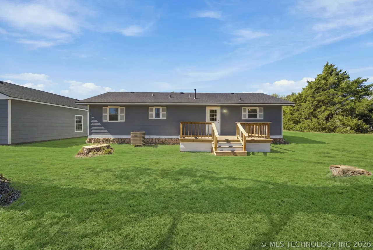 Photo 28 — 404 S Caney Street, Copan, OK 74022