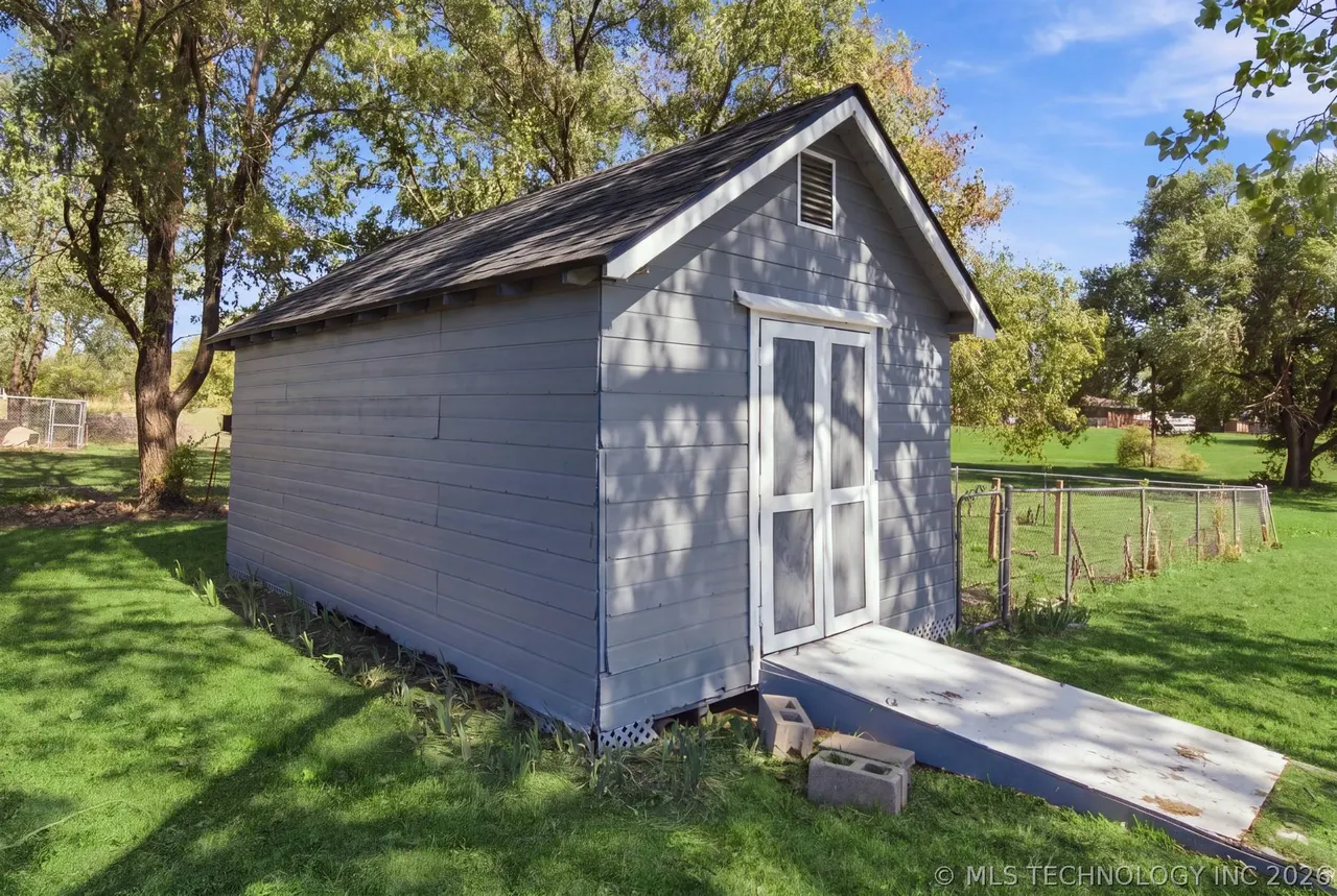 Photo 30 — 404 S Caney Street, Copan, OK 74022