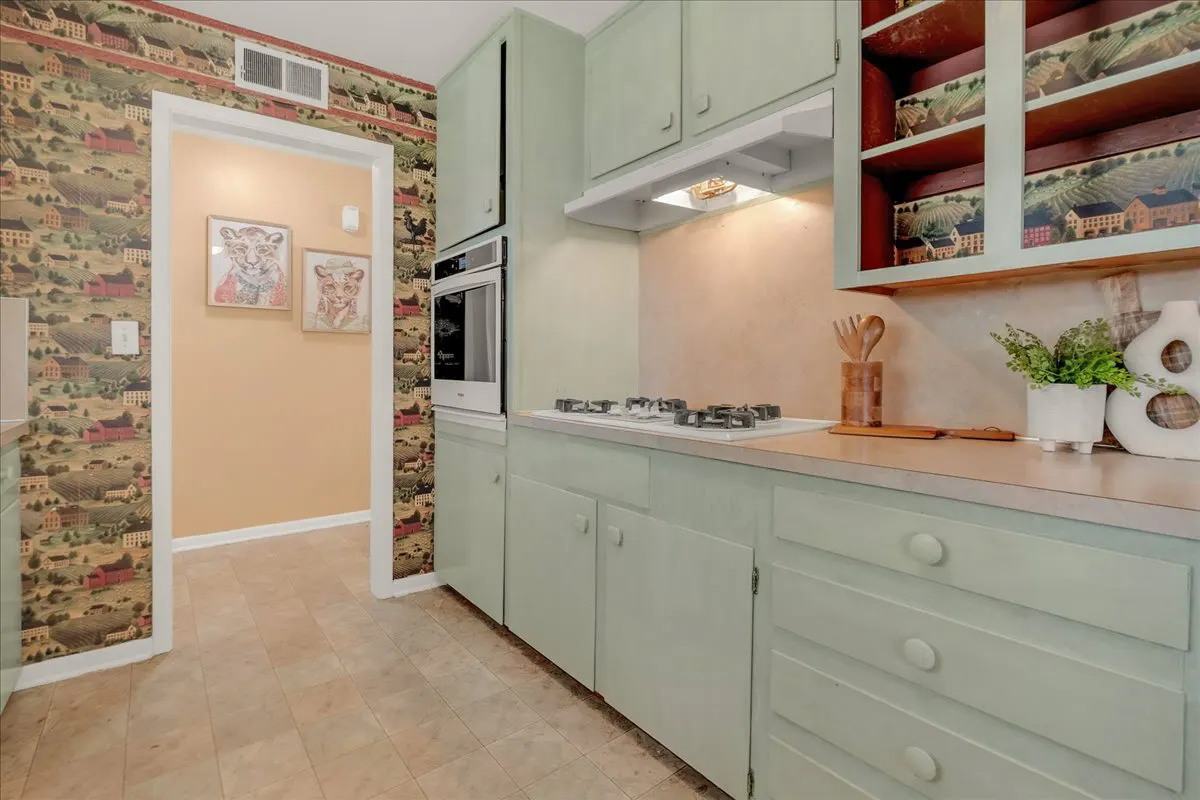 Photo 31 — 2810 S Hudson Avenue, Tulsa, OK 74114