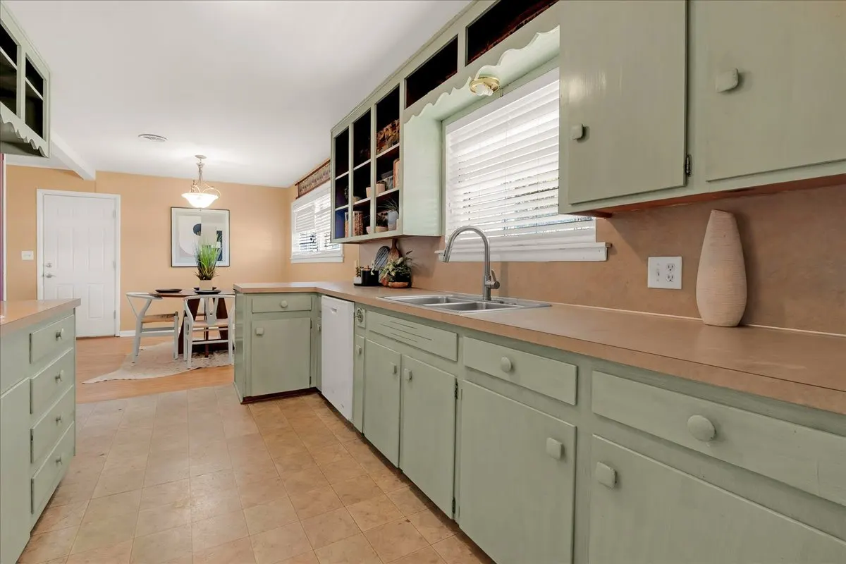 Photo 32 — 2810 S Hudson Avenue, Tulsa, OK 74114