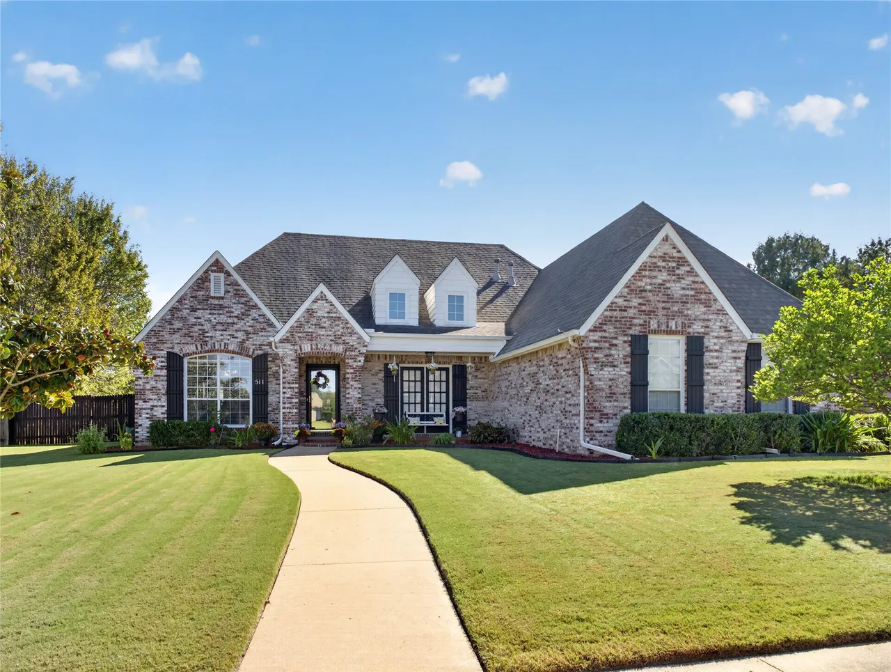 Front exterior — 511 S 67th Street, Broken Arrow, OK 74014