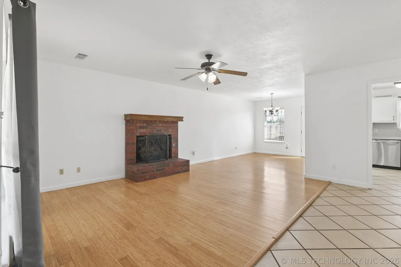 Photo 7 — 7929 N 128th East Avenue, Owasso, OK 74055