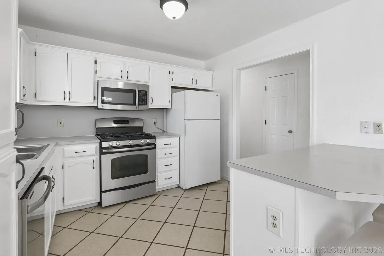 Photo 13 — 7929 N 128th East Avenue, Owasso, OK 74055