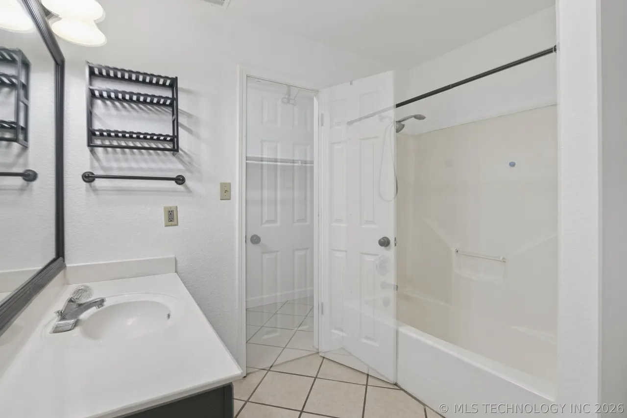Photo 18 — 7929 N 128th East Avenue, Owasso, OK 74055