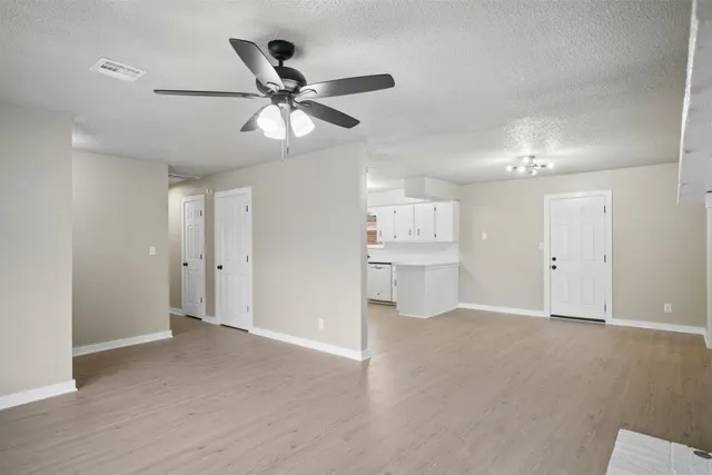 Photo 7 — 1406 W Clint Street, Claremore, OK 74017