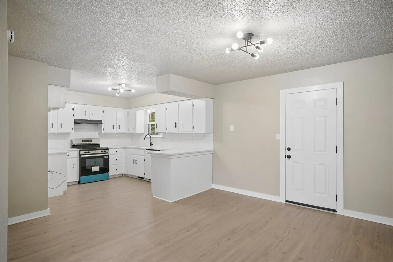Photo 9 — 1406 W Clint Street, Claremore, OK 74017