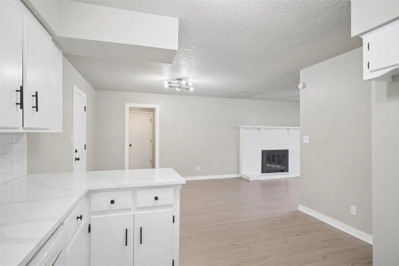 Photo 13 — 1406 W Clint Street, Claremore, OK 74017