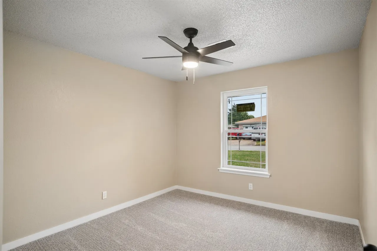 Photo 23 — 1406 W Clint Street, Claremore, OK 74017