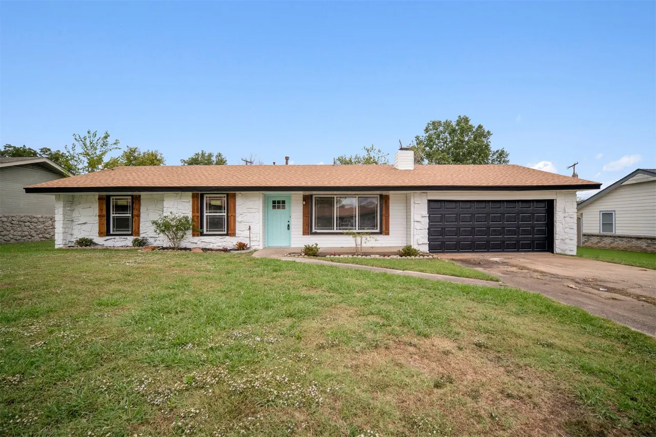 Photo 3 — 1406 W Clint Street, Claremore, OK 74017