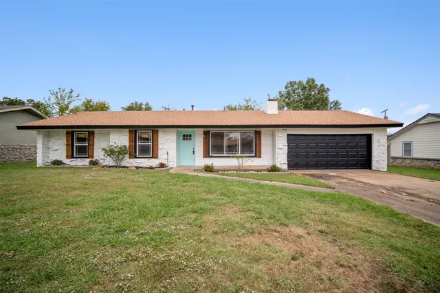 Photo 3 — 1406 W Clint Street, Claremore, OK 74017