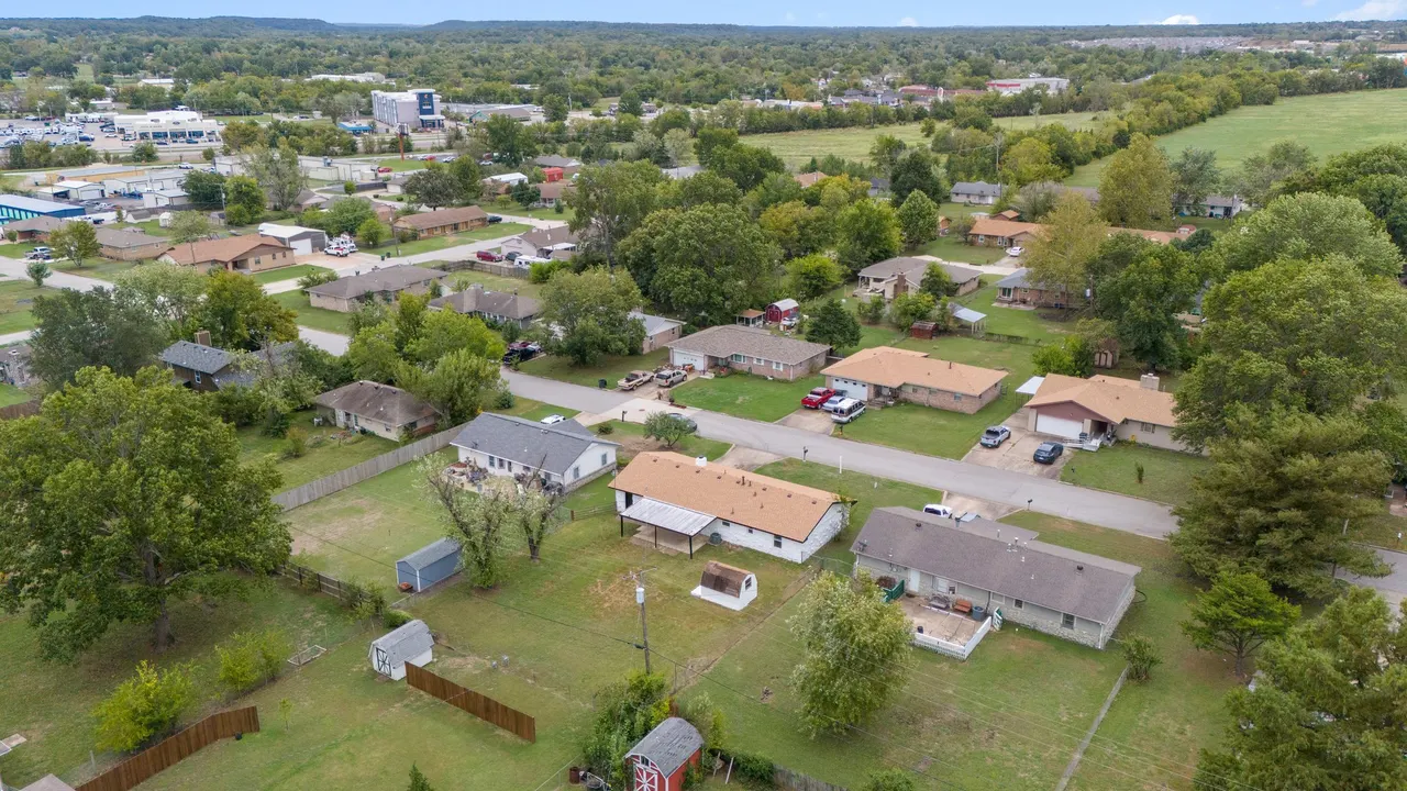 Photo 32 — 1406 W Clint Street, Claremore, OK 74017