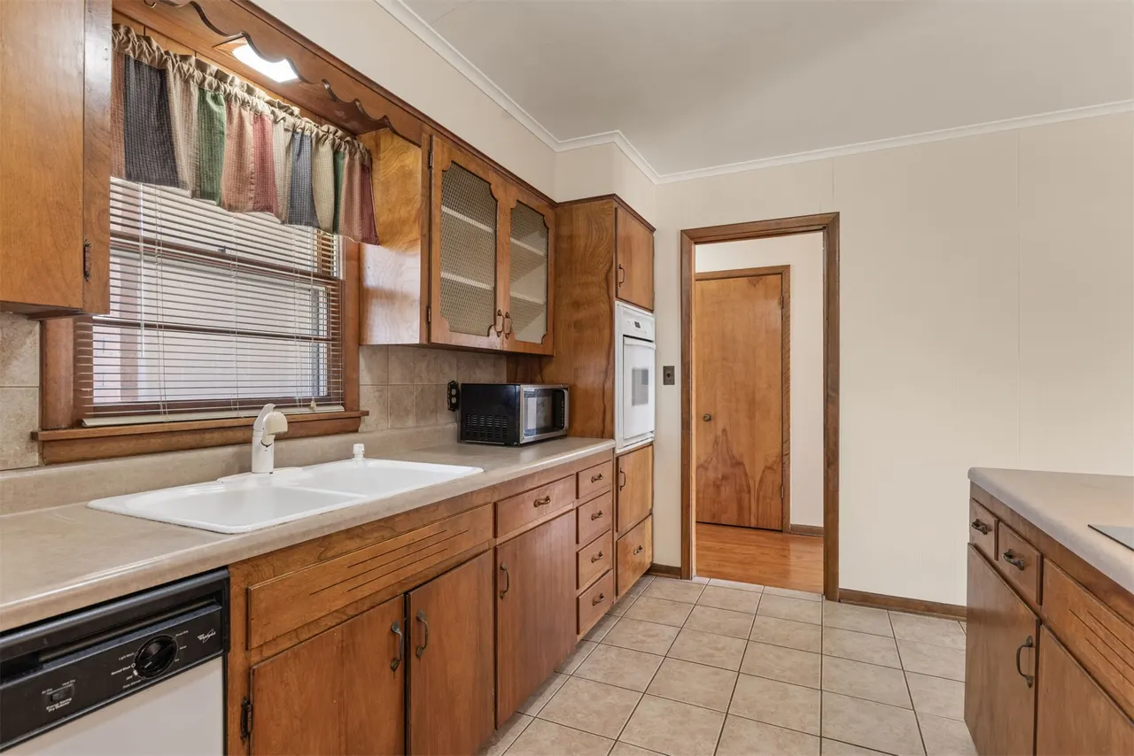 Photo 21 — 316 E Pecan Street, Coweta, OK 74429