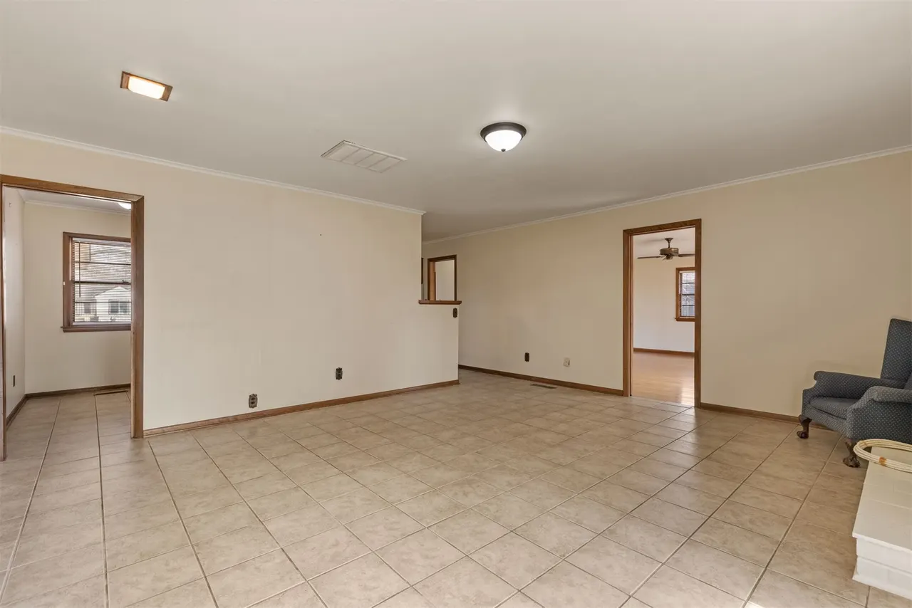 Photo 24 — 316 E Pecan Street, Coweta, OK 74429