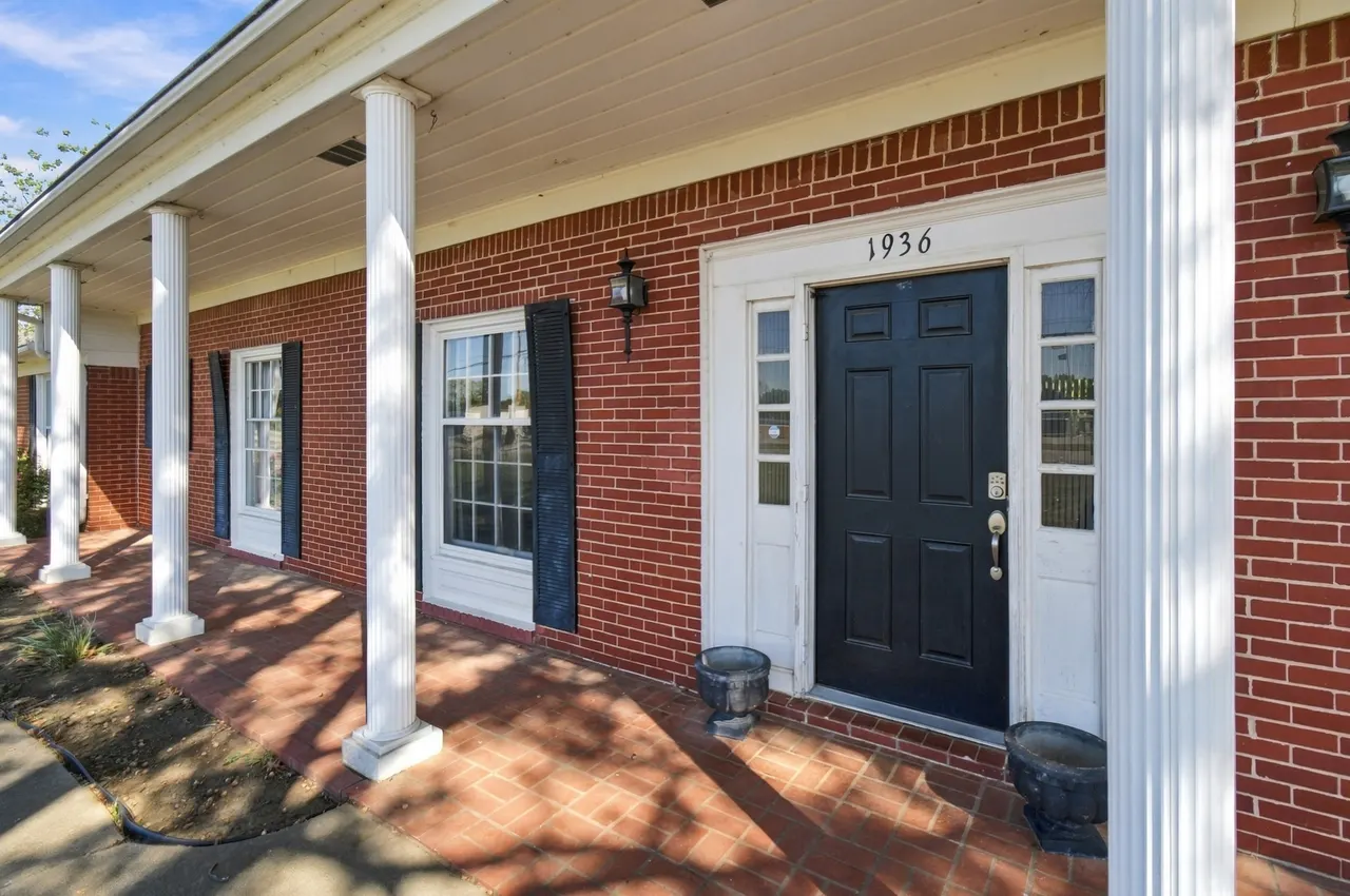 Photo 6 — 1936 Memorial Drive, Claremore, OK 74017