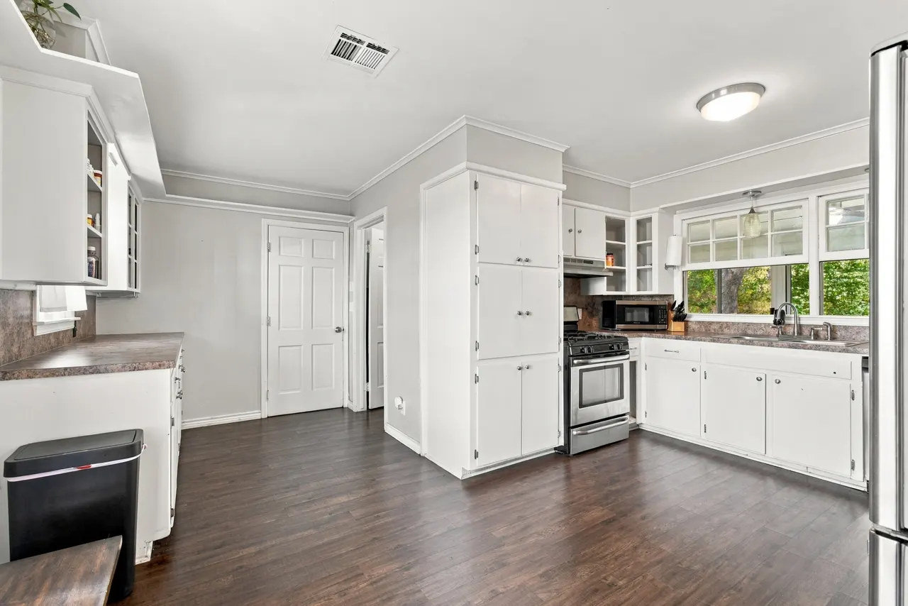 Photo 18 — 1936 Memorial Drive, Claremore, OK 74017