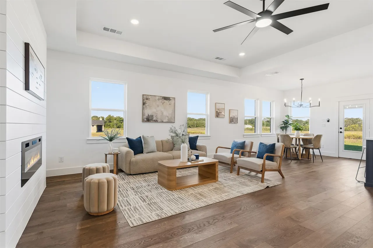 Photo 4 — 11202 Post Oak Circle, Marietta, OK 73448