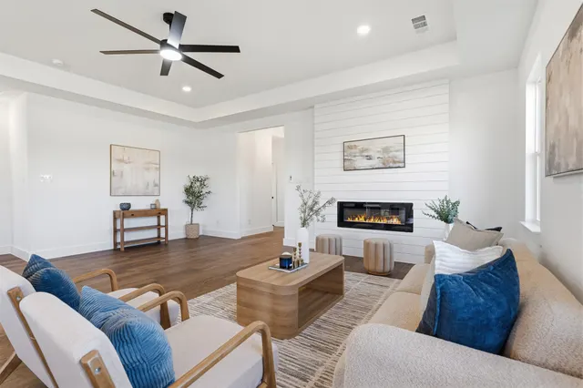 Photo 6 — 11202 Post Oak Circle, Marietta, OK 73448