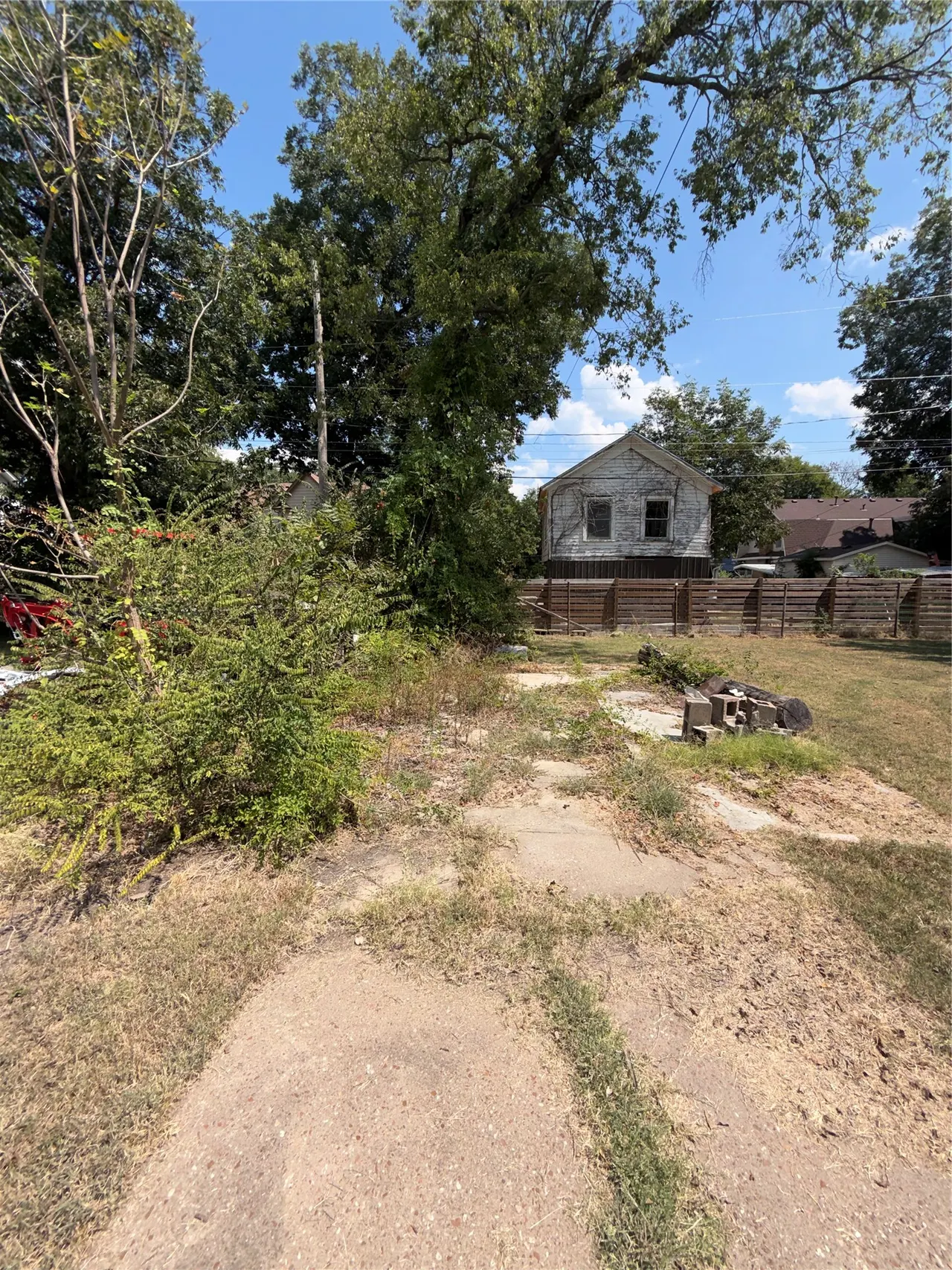 Photo 17 — 733 N Seminole Avenue, Okmulgee, OK 74447