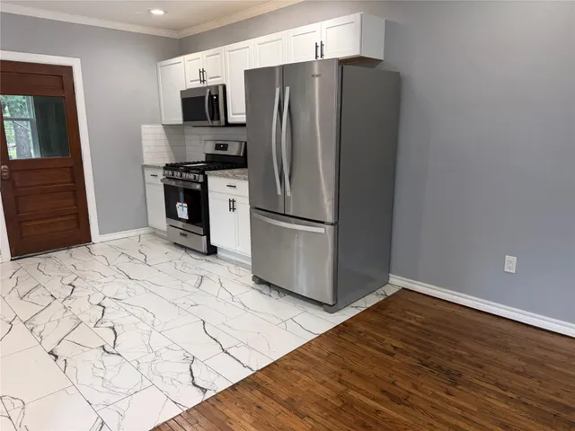 Photo 2 — 4203 E 2nd Place, Tulsa, OK 74112