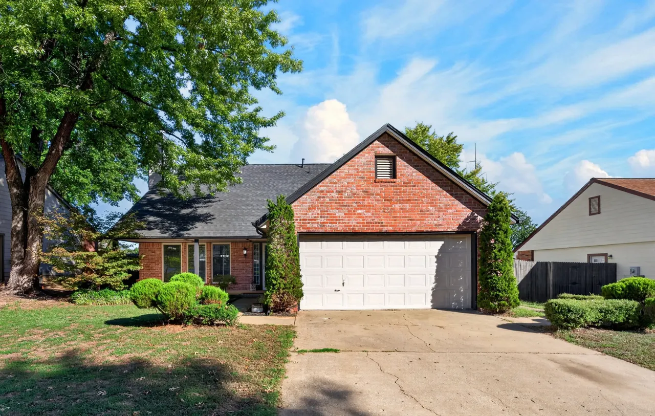 Front exterior — 1816 W Gulfport Street, Broken Arrow, OK 74011