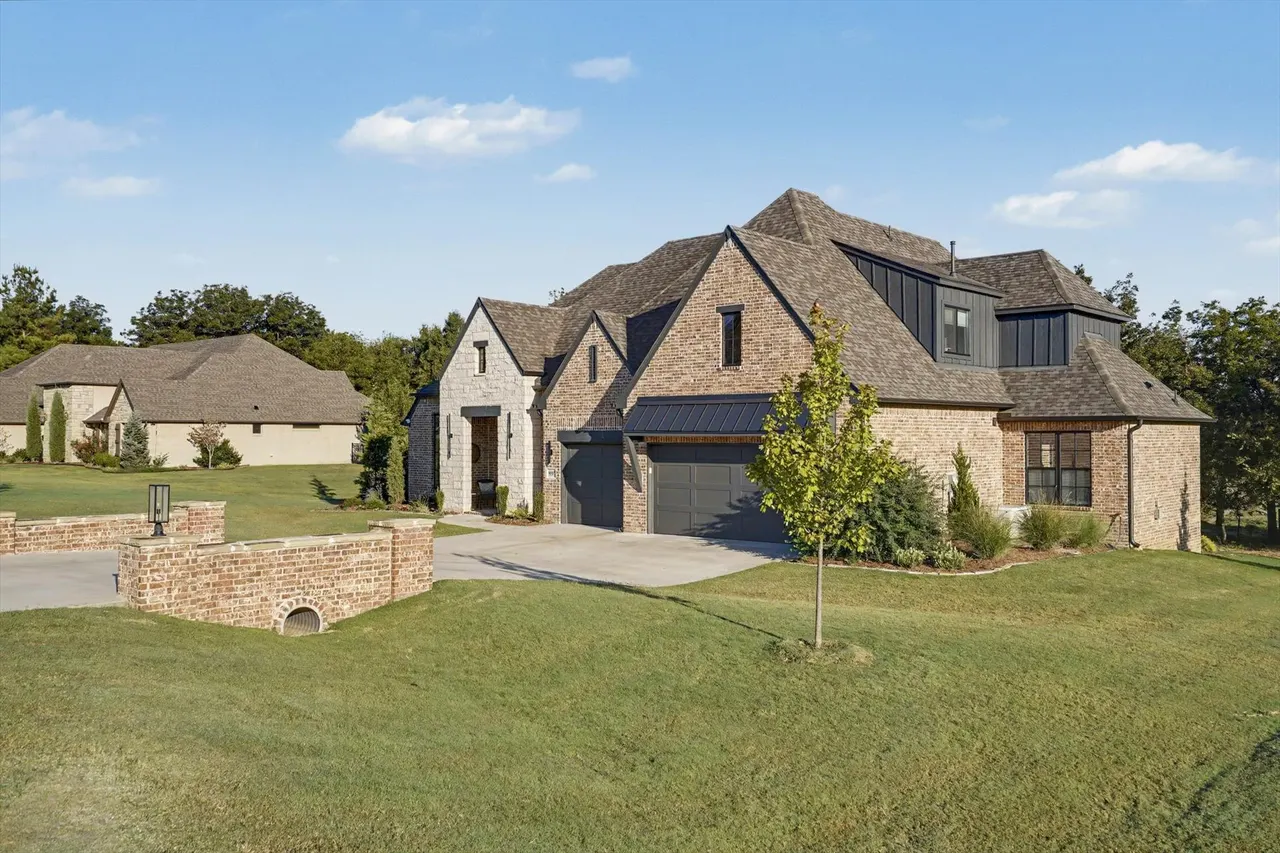 Photo 5 — 9597 E Bond Drive, Claremore, OK 74017