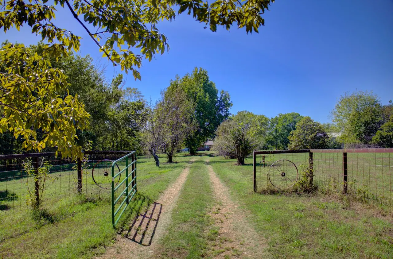 Front exterior — 37433 4450 Road, Vinita, OK 74301