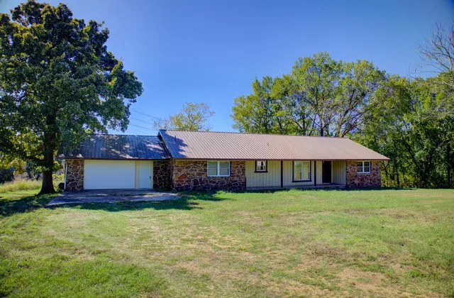 Photo 3 — 37433 4450 Road, Vinita, OK 74301