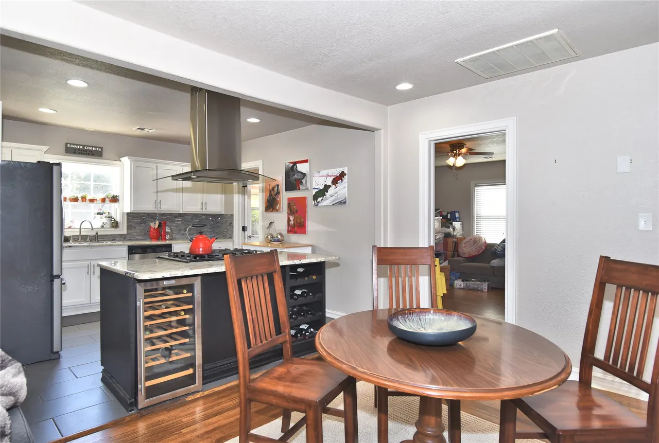 Photo 11 — 733 Oswego Avenue, Tulsa, OK 74112